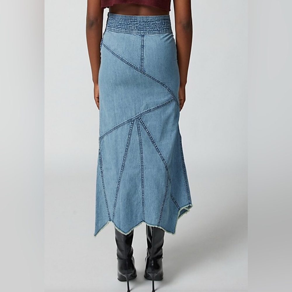 Urban Outfitters Evie midi skirt 🩵 - Picture 7 of 9